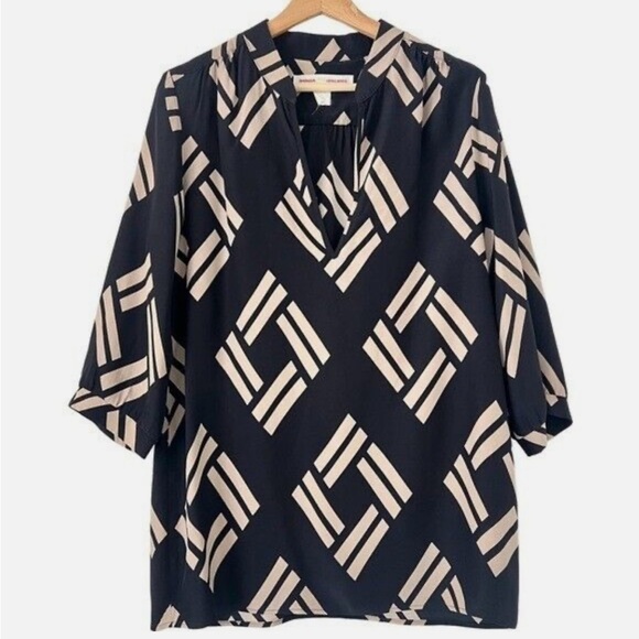 Amanda Uprichard Womens 80’s Geometric Black + Cream 100% Silk Tunic Top Blouse - Picture 1 of 6